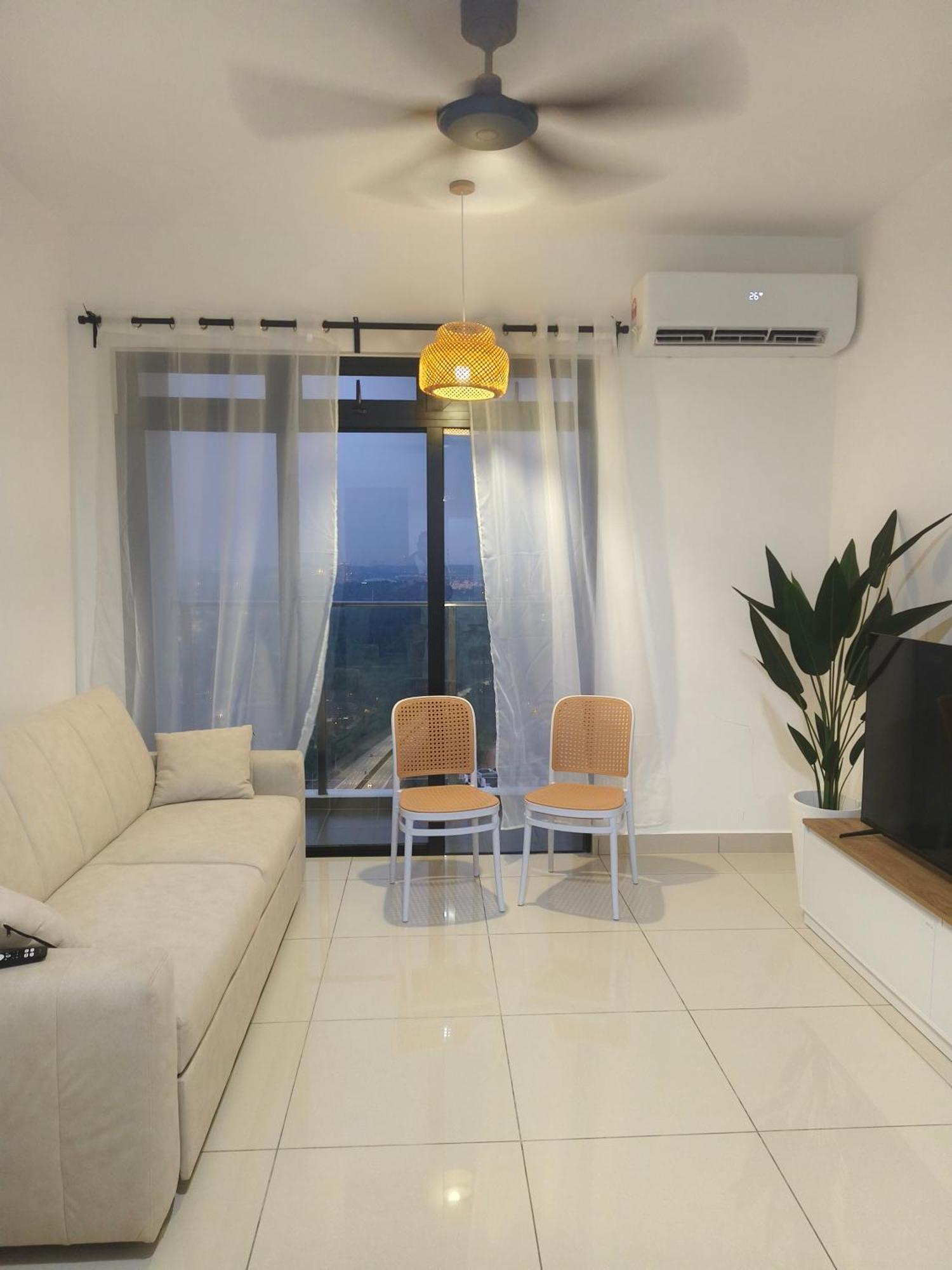 The Moon Homestay At بوتراجايا المظهر الخارجي الصورة